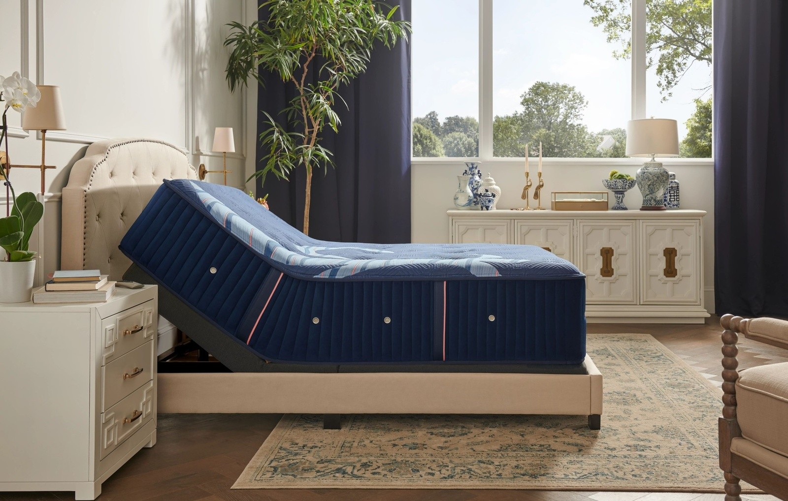 Reserve mattress on an Ease Base in a styled room